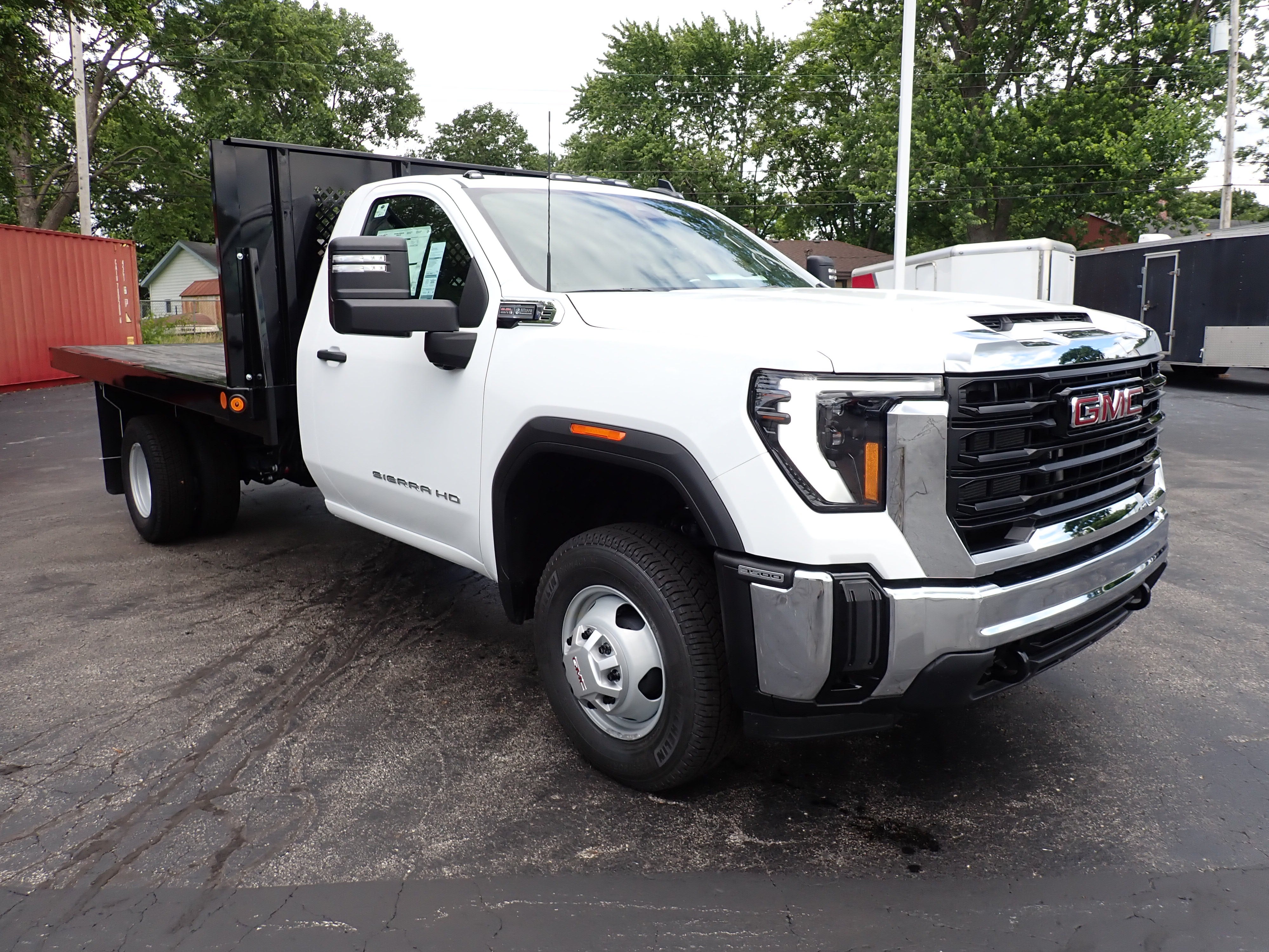 Summit White 2026 GMC Sierra 3500HD Chassis Pickup Truck Four-Wheel Drive Automatic