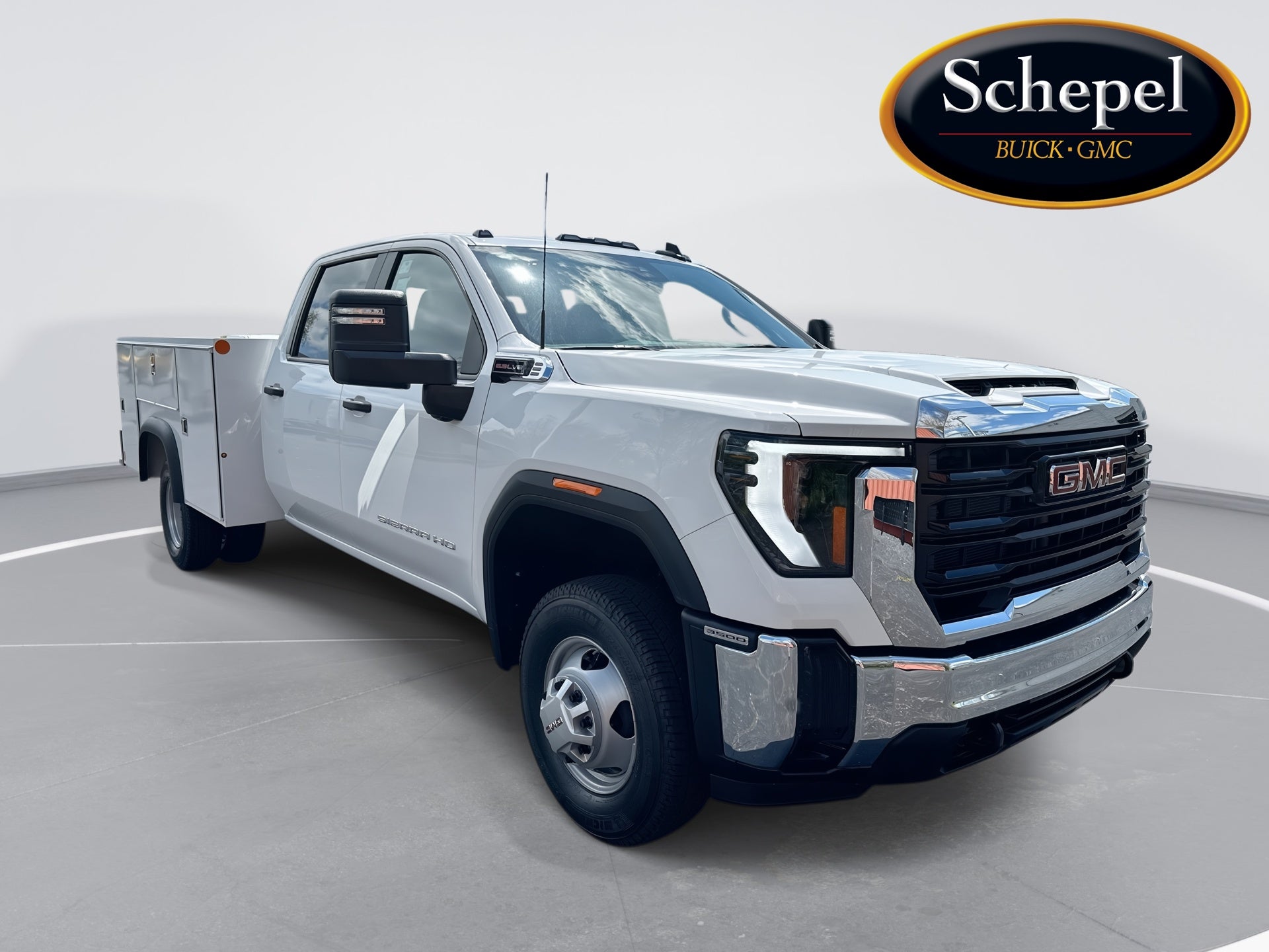 Summit White 2026 GMC Sierra 3500HD Chassis Pro Crew Cab 4WD Pickup Truck Four-Wheel Drive Automatic