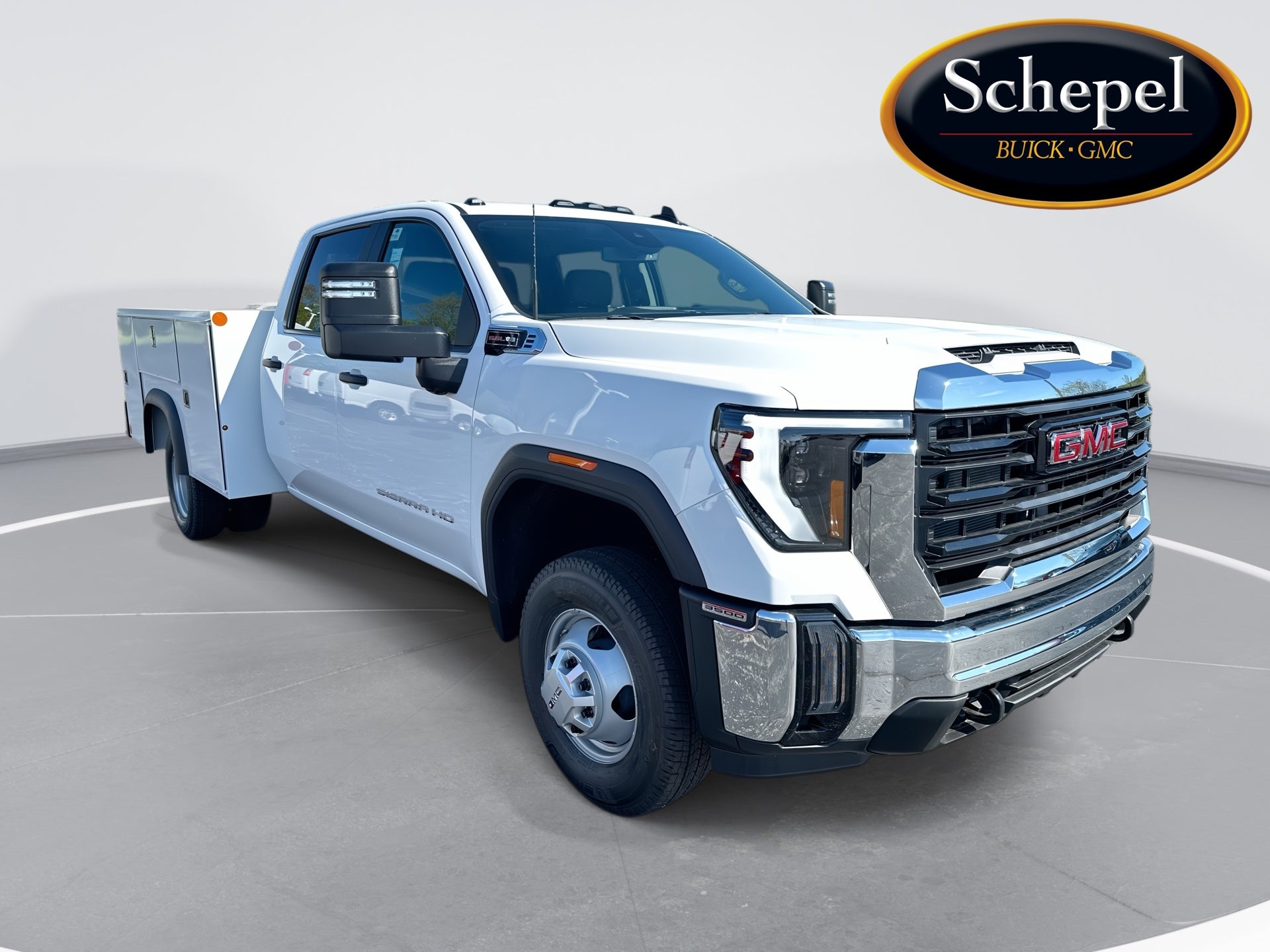 Summit White 2026 GMC Sierra 3500HD Chassis Pro Crew Cab 4WD Pickup Truck Four-Wheel Drive Automatic