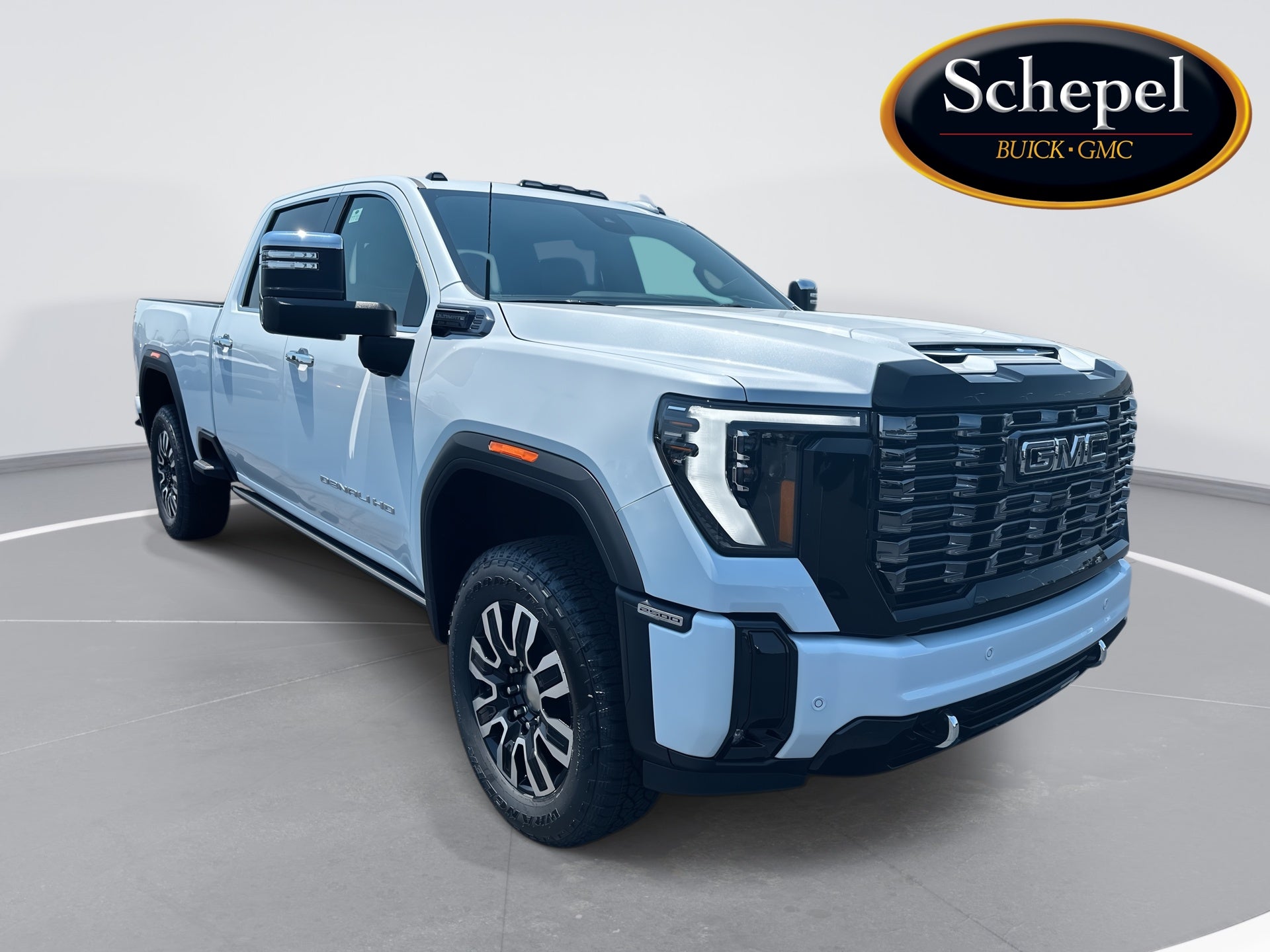 Glacier White Tricoat 2026 GMC Sierra 2500HD Pickup Truck Four-Wheel Drive Automatic