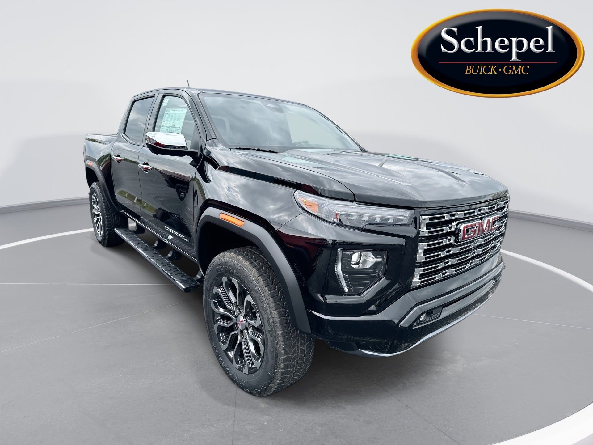 Onyx Black 2026 GMC Canyon Pickup Truck Four-Wheel Drive Automatic