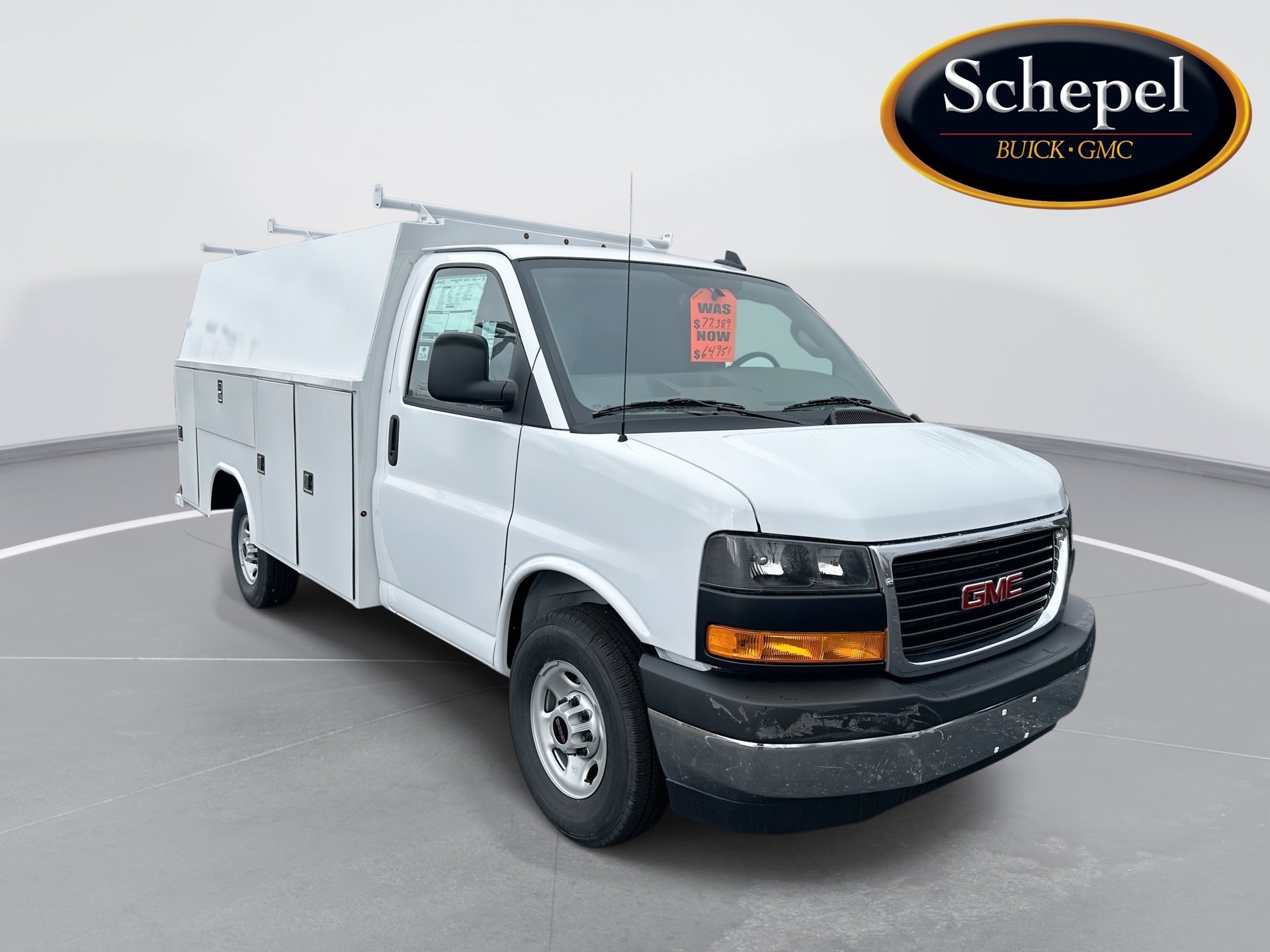 2025 GMC Savana Chassis 3500 139 Cutaway RWD