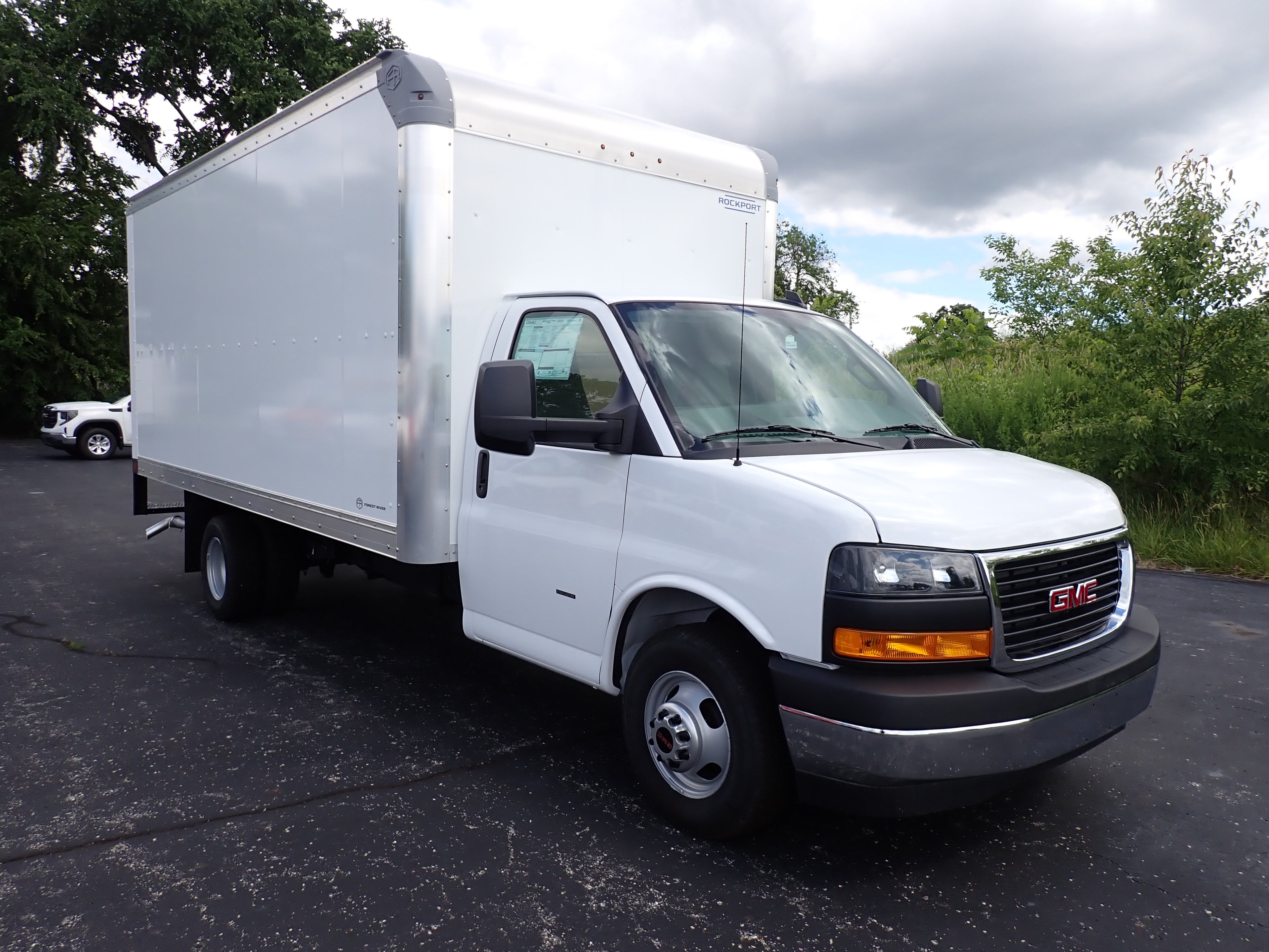 Summit White 2026 GMC Savana Chassis Van Rear-Wheel Drive Automatic