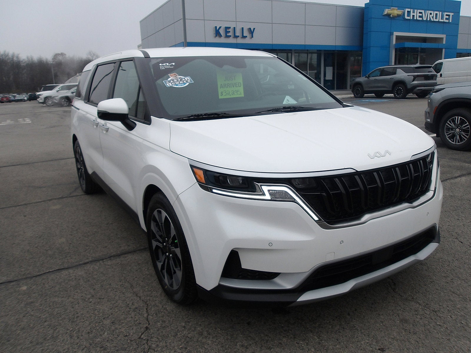 2023 Kia Carnival EX FWD