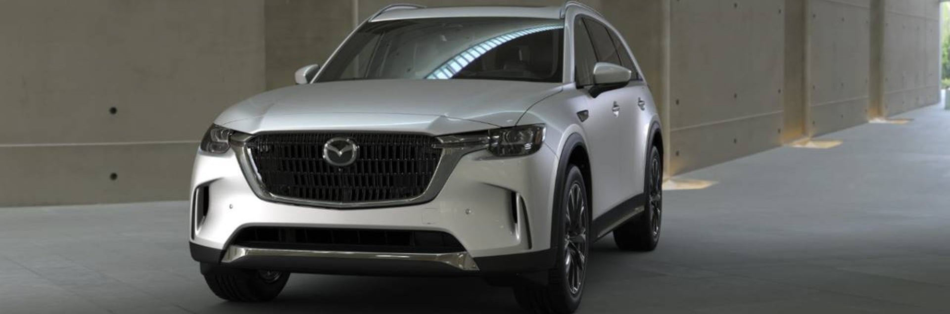 e360-my26-cx90-phev-premium-plus-rhodiumwhite-023