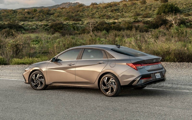 How the 2026 Hyundai Elantra’s Digital Key 2 Touch Streamlines Life around Troy, MI