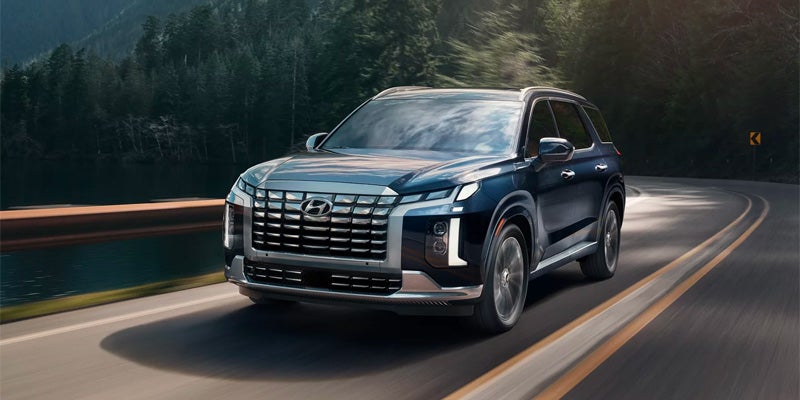 Comparing Innovation: The 2025 Hyundai Palisade vs 2025 Mazda CX-90 near Troy, MI
