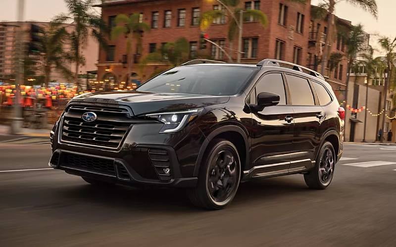 How the 2025 Subaru Ascent’s Symmetrical All-Wheel Drive Delivers Confidence for Drivers near Rochester, MI