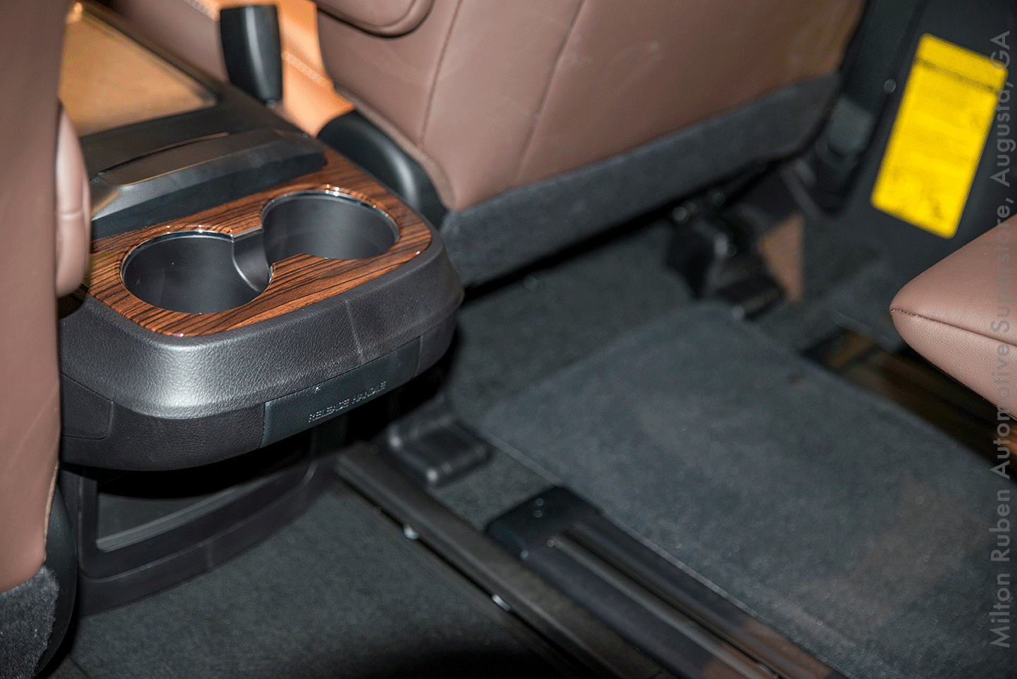 Sienna-Sliding-Center-Console