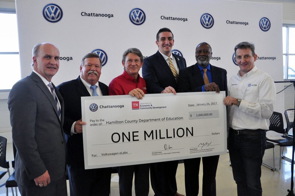 vw_partners_with_state_of_tennessee_to_establish_1_million_science_lab_program_6815