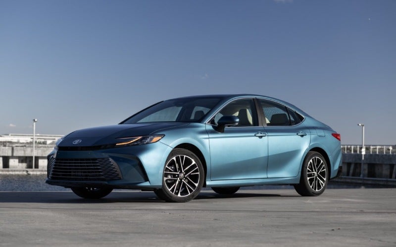 Why the 2026 Toyota Camry’s All-Hybrid Lineup and Big-Screen Tech Fit Elizabethtown, NC Commutes
