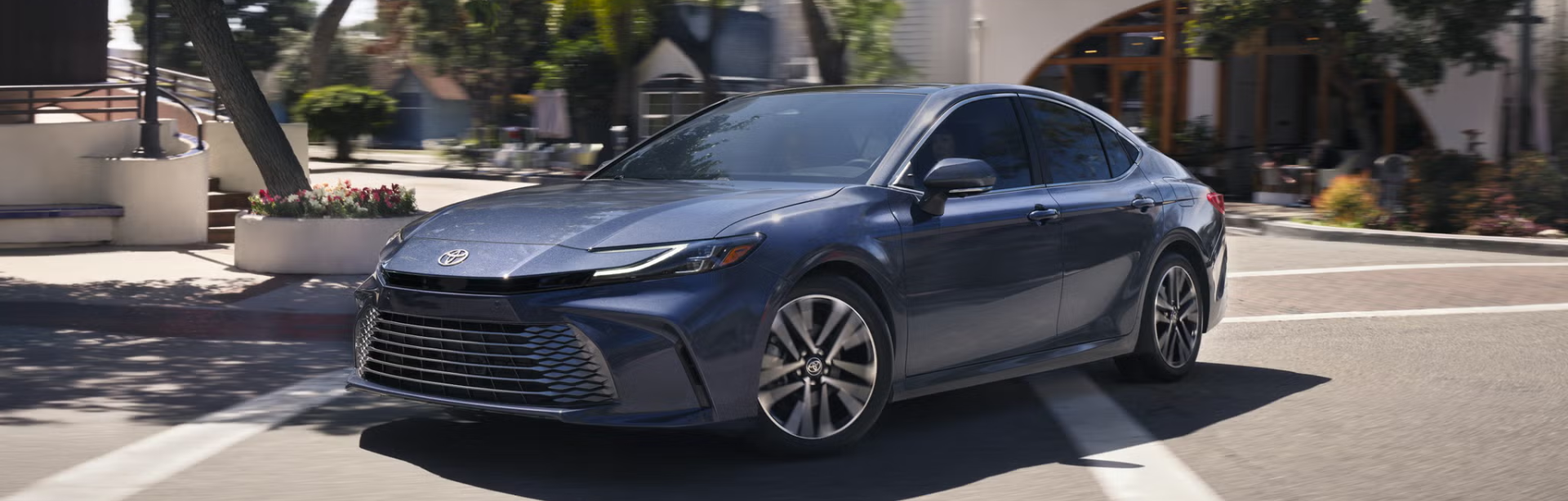 Toyota - Camry - 2026