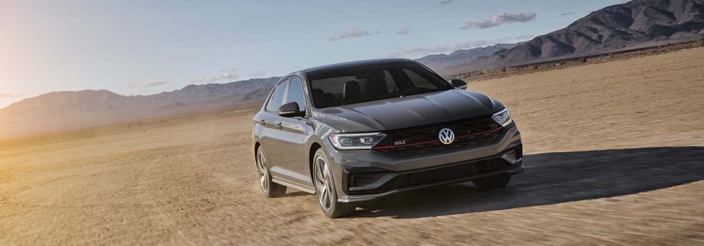 2019-volkswagen-jetta_100690806_h