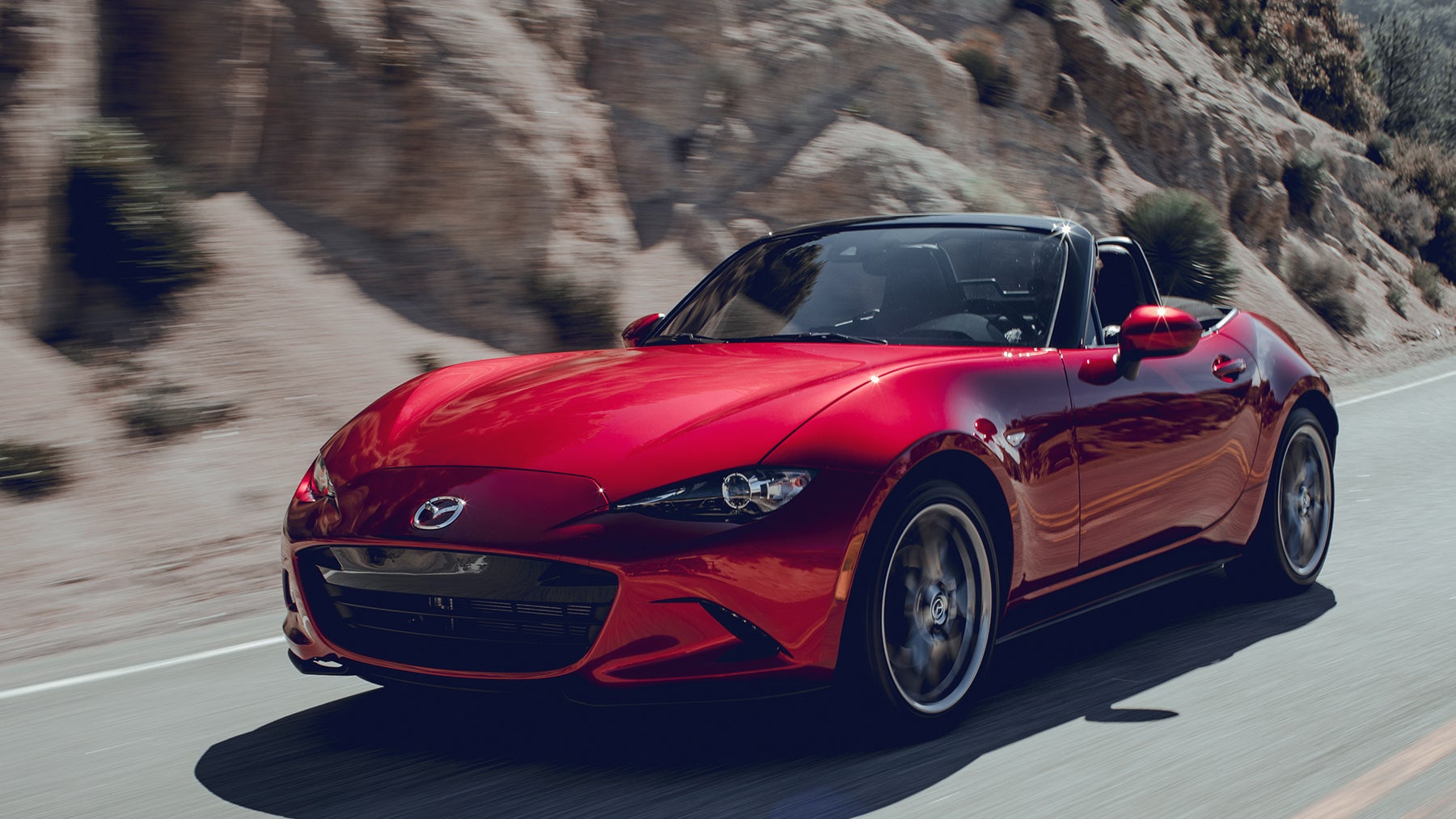 2019-mazda-mx-5-miata-convertible-sports-car