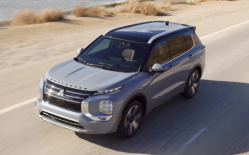 How do you charge the 2026 Mitsubishi Outlander Plug-In Hybrid for everyday driving around Levittown, PA?