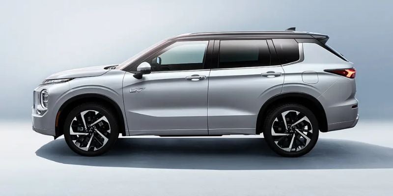 2025 Mitsubishi Outlander PHEV design