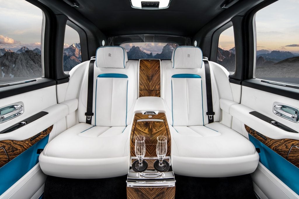Cullinan, Rear Seats Interior Image (High Resolution JPEG)