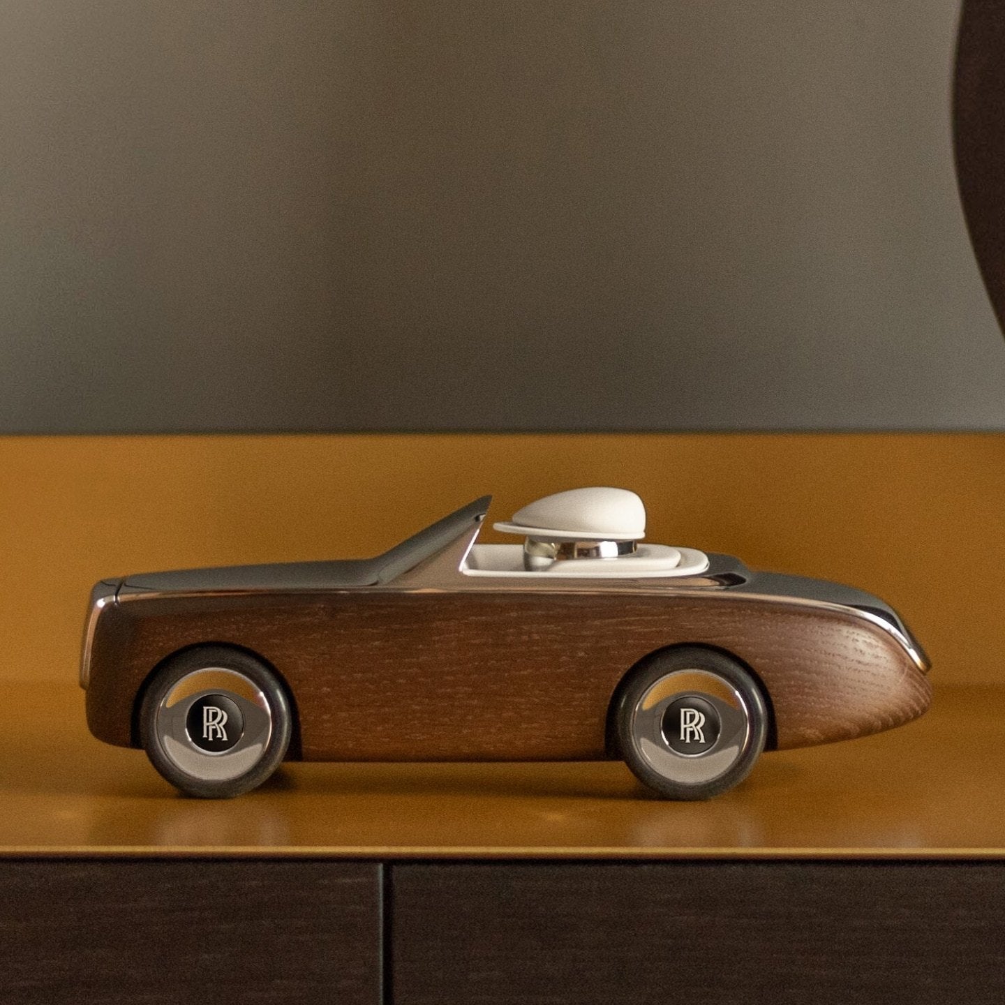 Rolls-Royce Cameo model on a display surface