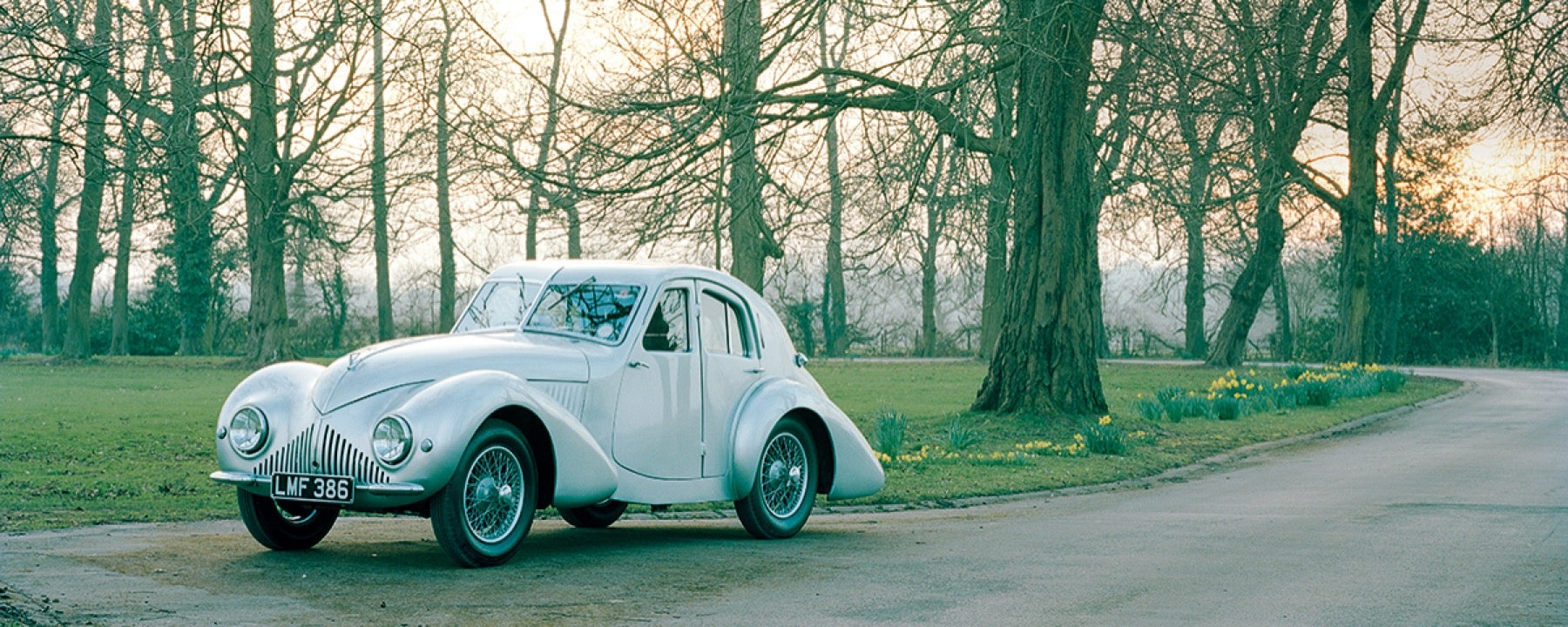 Atom 1