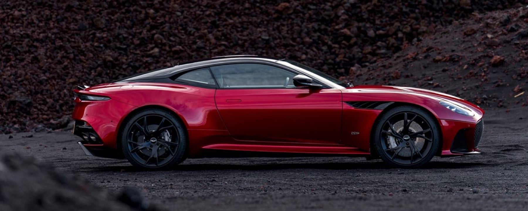 Aston Martin DBS Superlegg