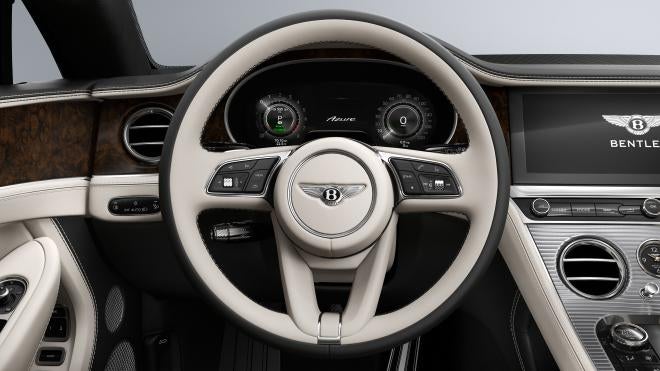 Continental GT Azure cockpit with Linen and Cumbrian Green leather