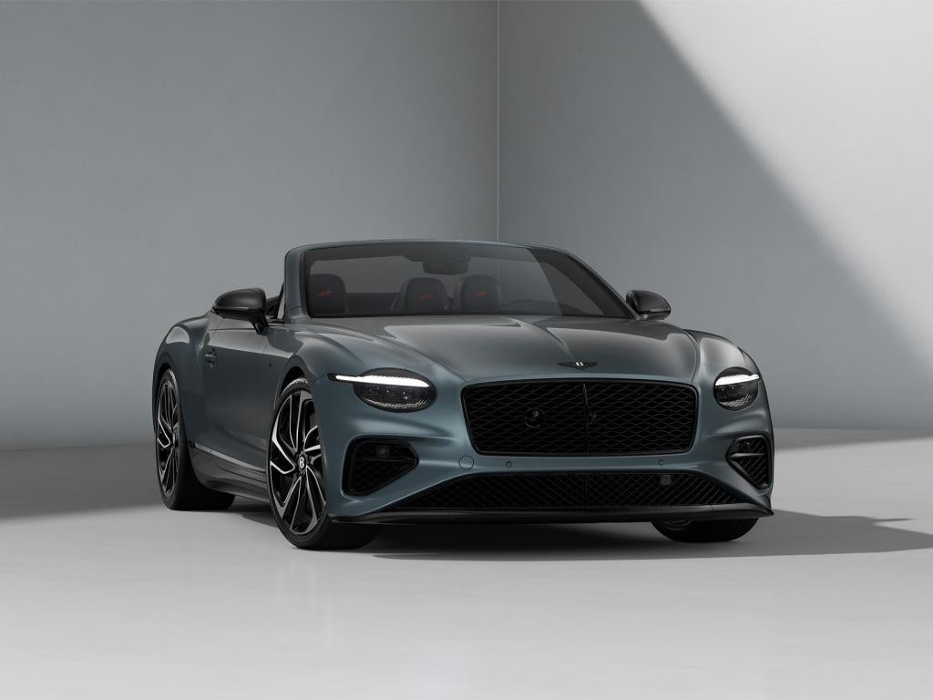 Front three-quarter view of the Continental GTC S