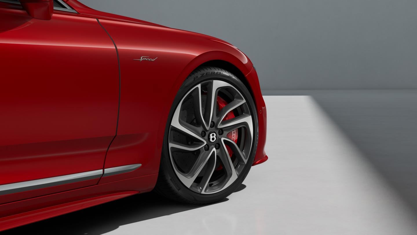 Continental GTC Speed front wheel and Speed fender badge
