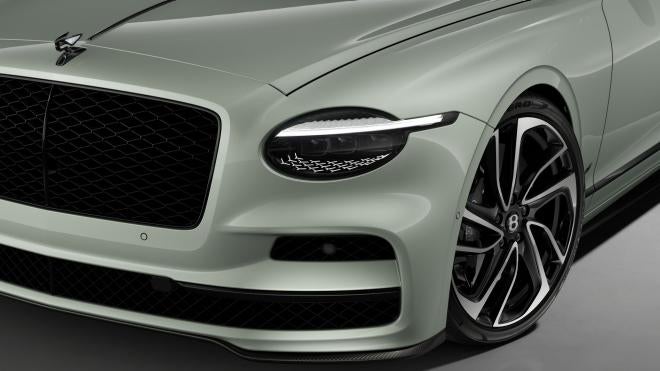 Flying Spur S Precision headlamp and front wheel