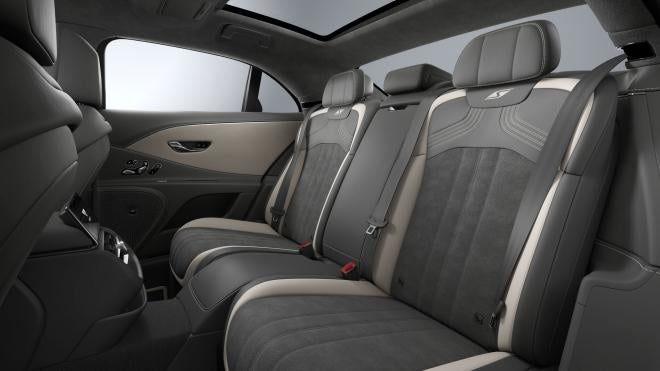 Flying Spur S rear seats in Linen and Gravity Grey