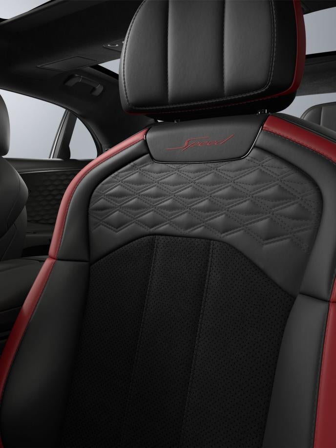 Flying Spur Speed front seat in Hotspur and Beluga