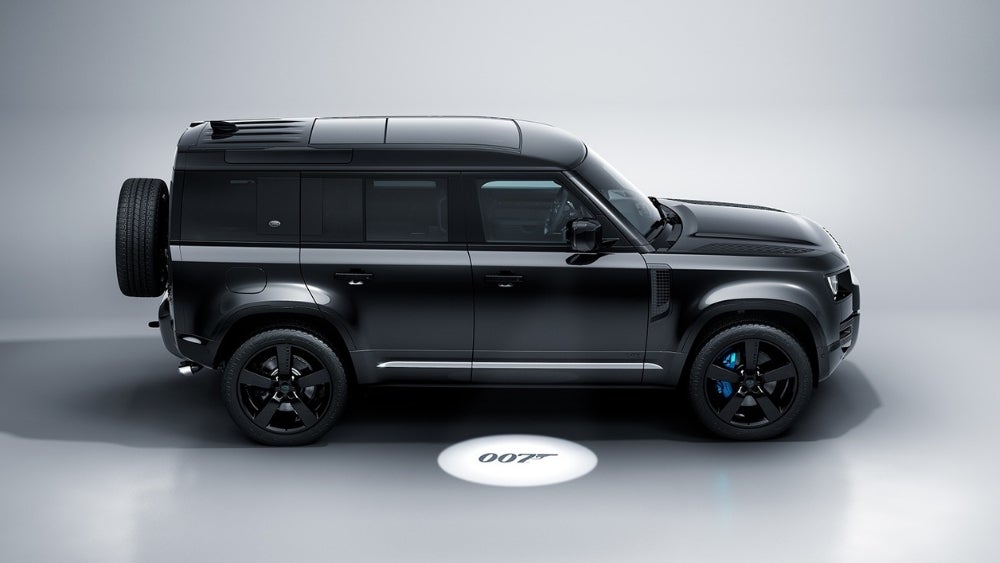 Land Rover Defender V8 Bond Edition