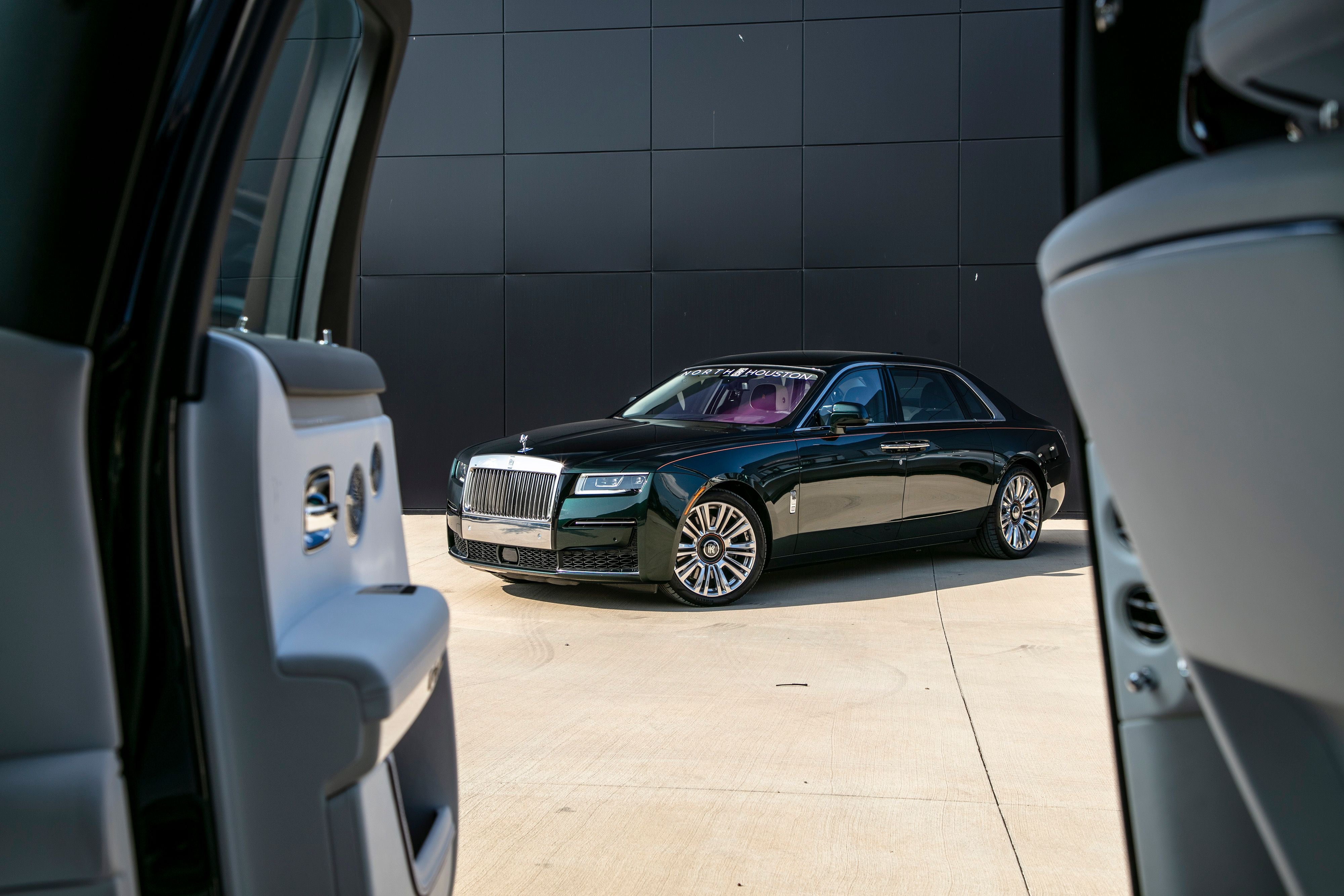 2021 Rolls-Royce Ghost Car Massage Seat Trend