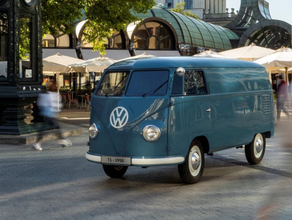 010_sofie-the-worlds-oldest-volkswagen-bus