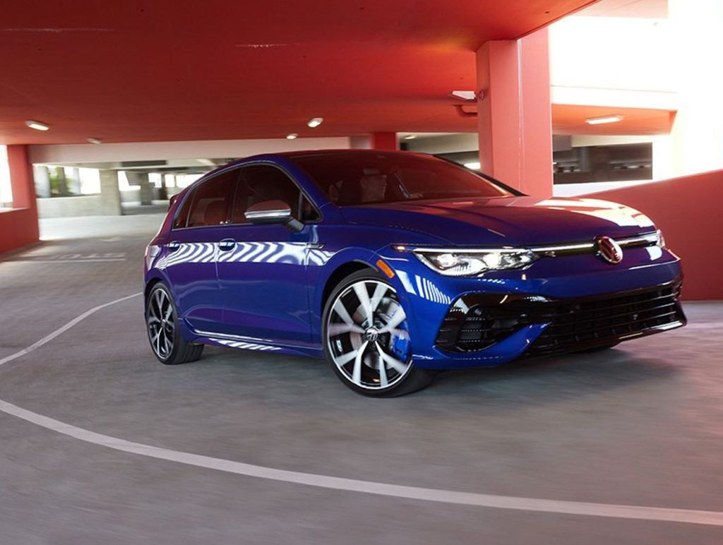 VW R 2022 right side