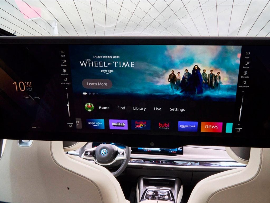 BMW i7 Theater Screen