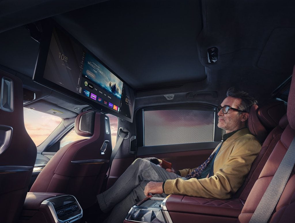 BMW' i7 Theater Back-Seat