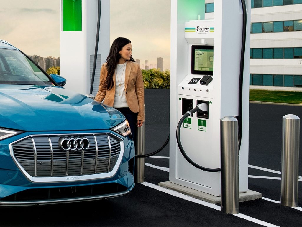 Audi etron charge