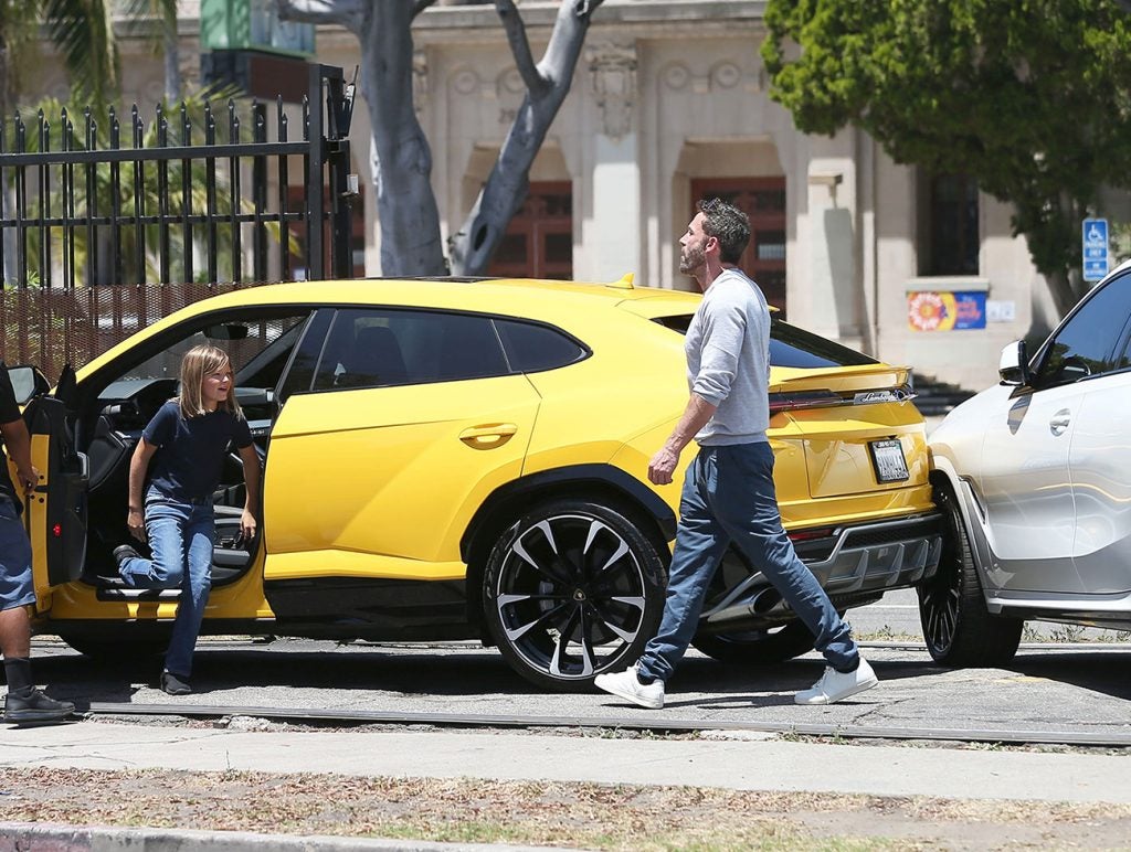lamborghini urus ben affleck accident