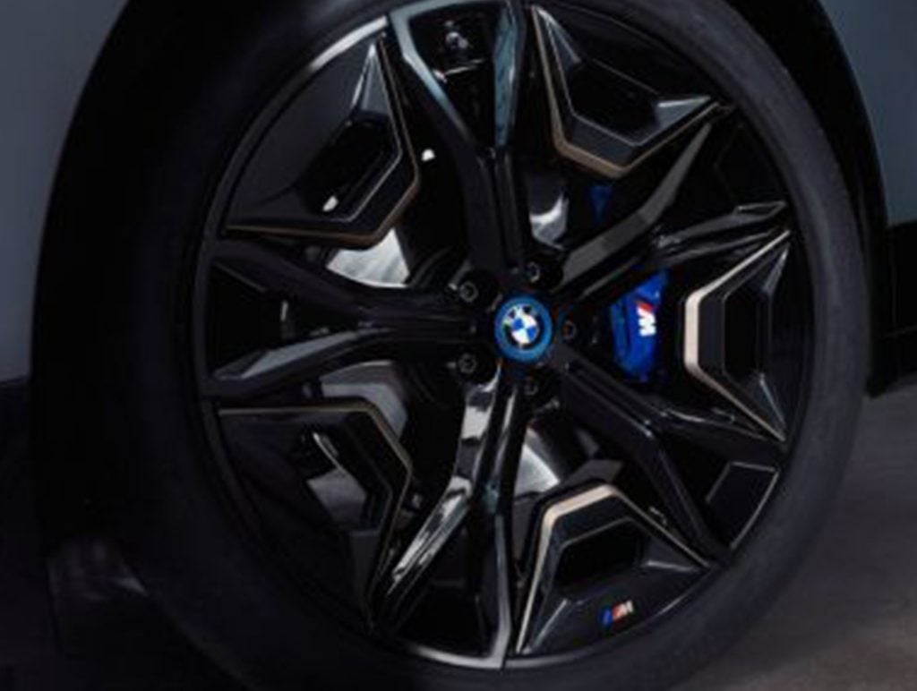 2023 BMW iX1 Tires