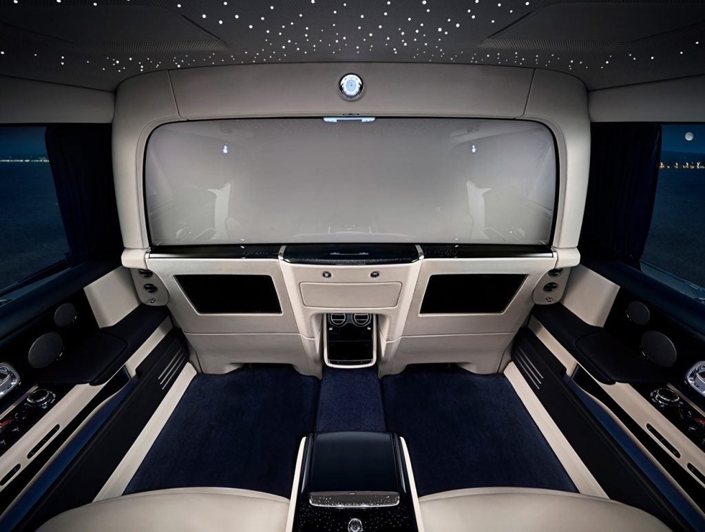Rolls-Royce Phantom Series II rear cabin