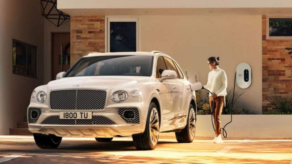 Bentley_hybrid_cars_charge