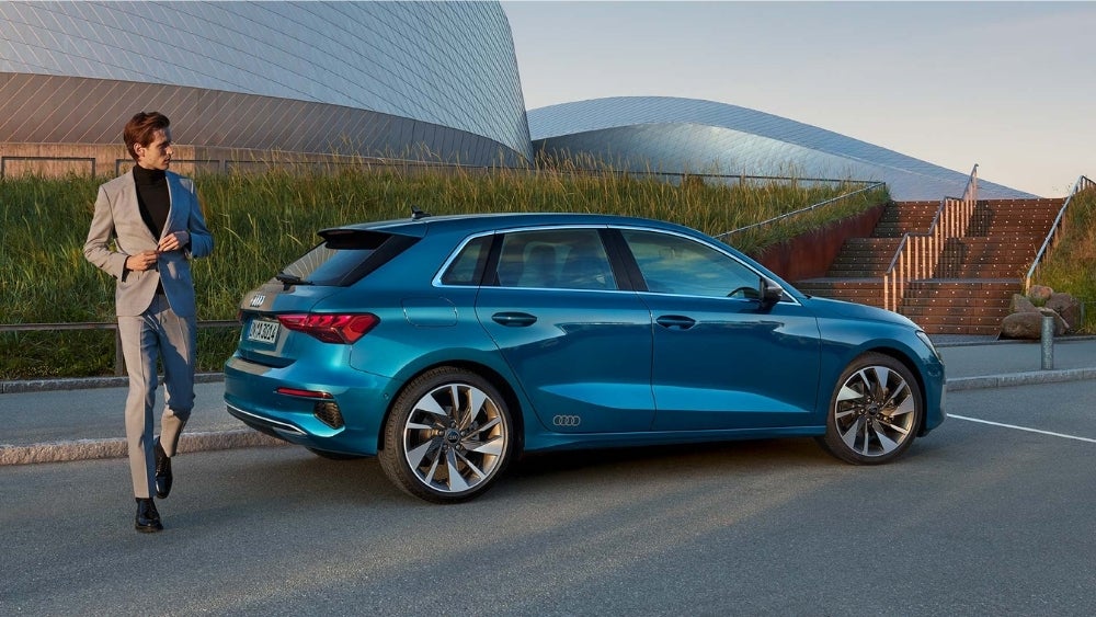 Blue Audi Q5 for sale