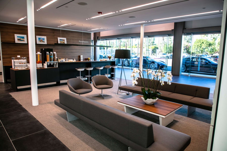 Porsche Palm Springs Desitnation Porsche - Lounge Area