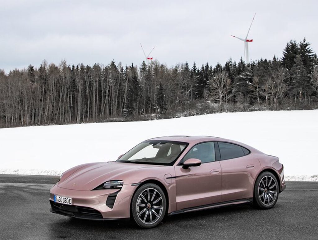 Porsche Frozen Berry Taycan