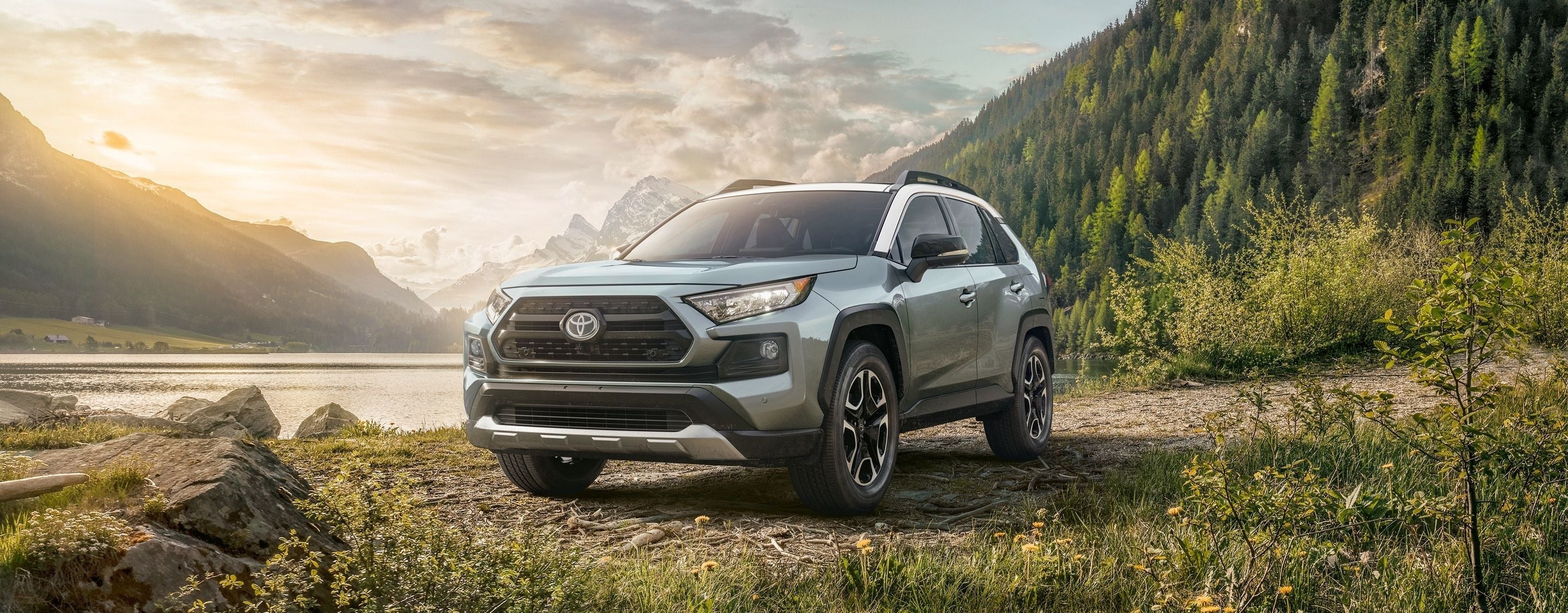 2020 Toyota RAV4 vs 2020 Nissan Rogue Compare the Difference