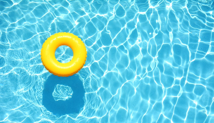 swimming pool swimming pool
