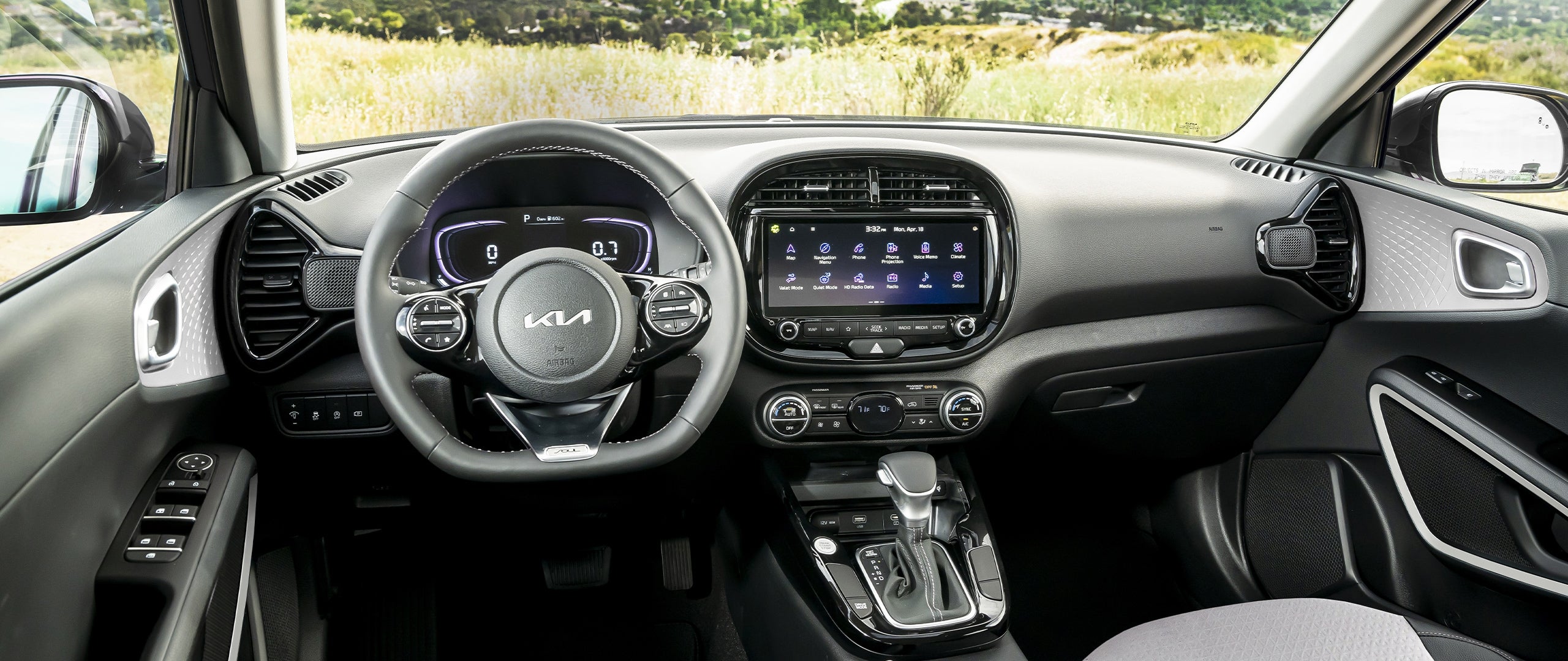 2023 Kia Soul available 10.25 inch touchscreen display