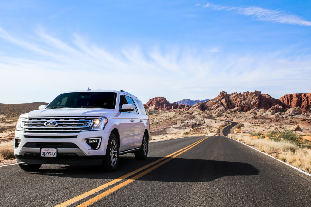 2023 Ford Expedition MPG