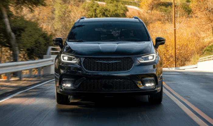Black Chrysler Pacifica front profile