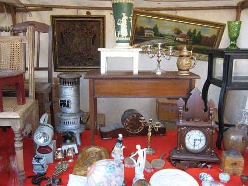 Antiques in picture